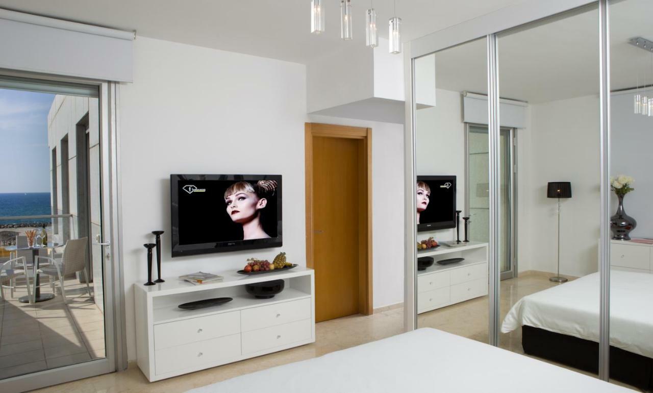 Beach Luxury Apartments And Suites Tel Aviv Exteriör bild