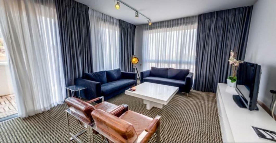 Beach Luxury Apartments And Suites Tel Aviv Exteriör bild